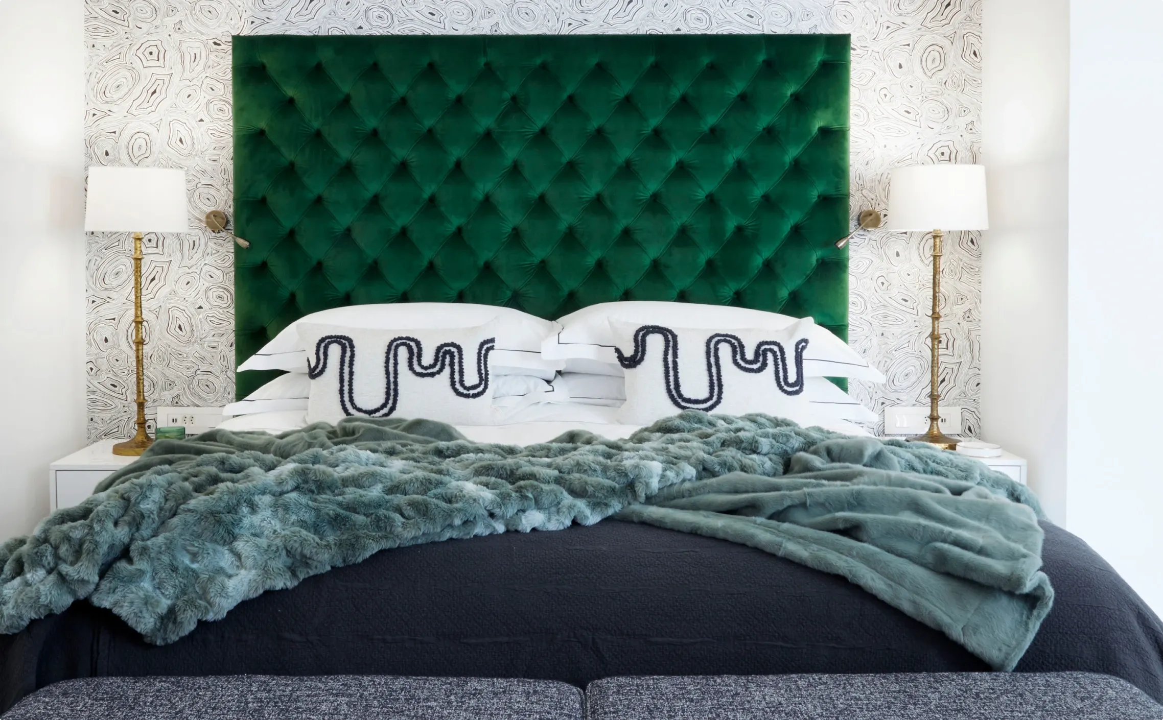 capecadogan classic suite 3
