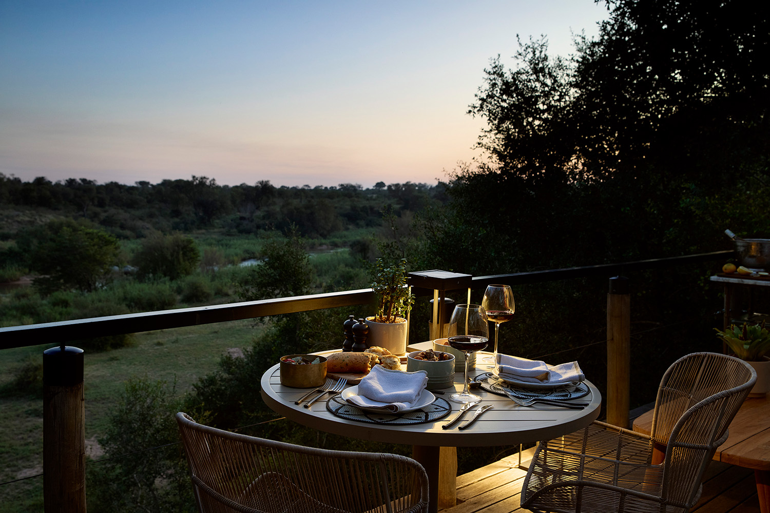 Lion Sands Tinyeleti Treehouse_Dinner_03